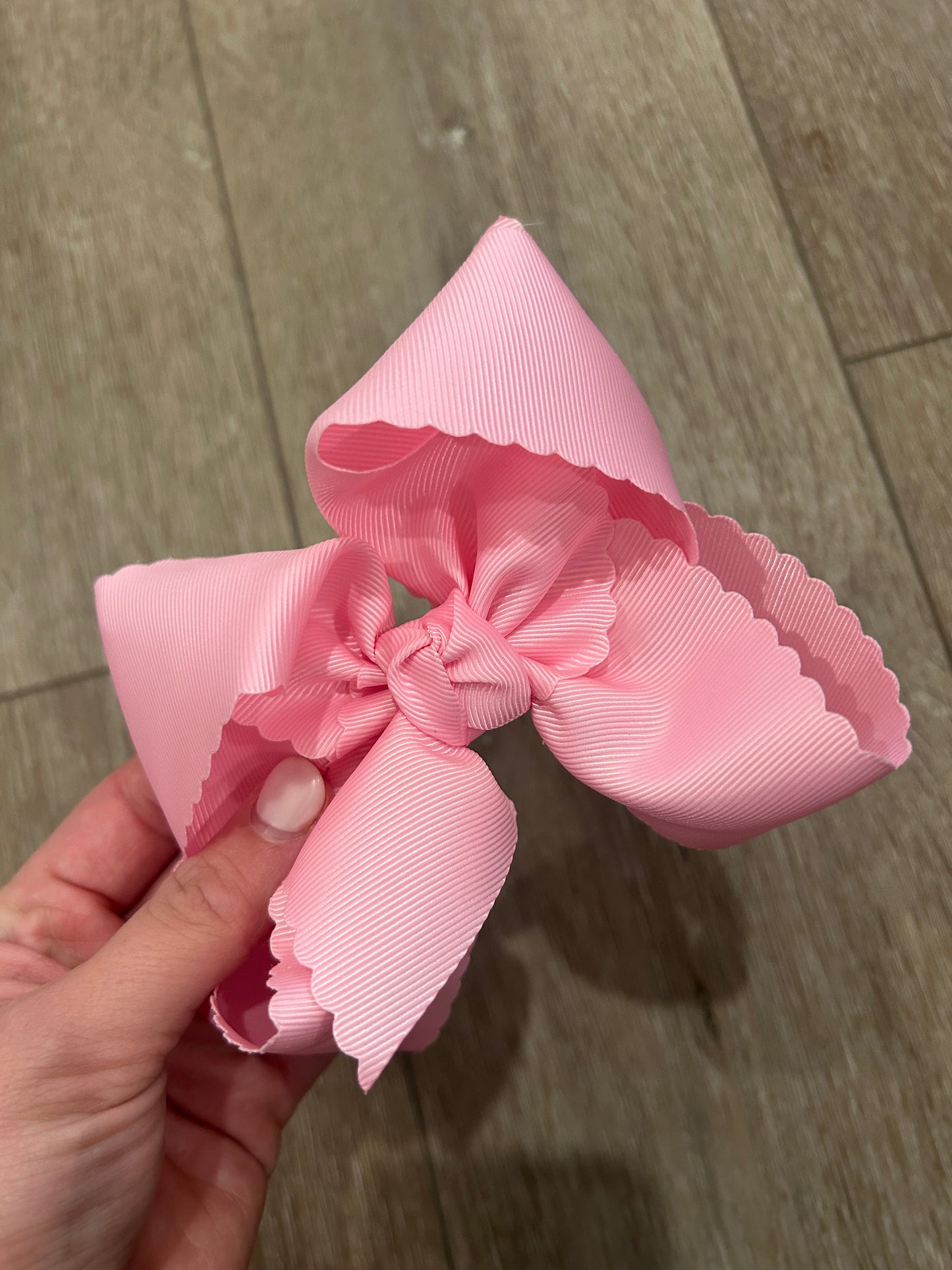 X-Large Pink Bow - 5.5”