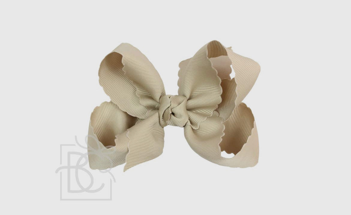 Large Oatmeal Bow - 4.5”