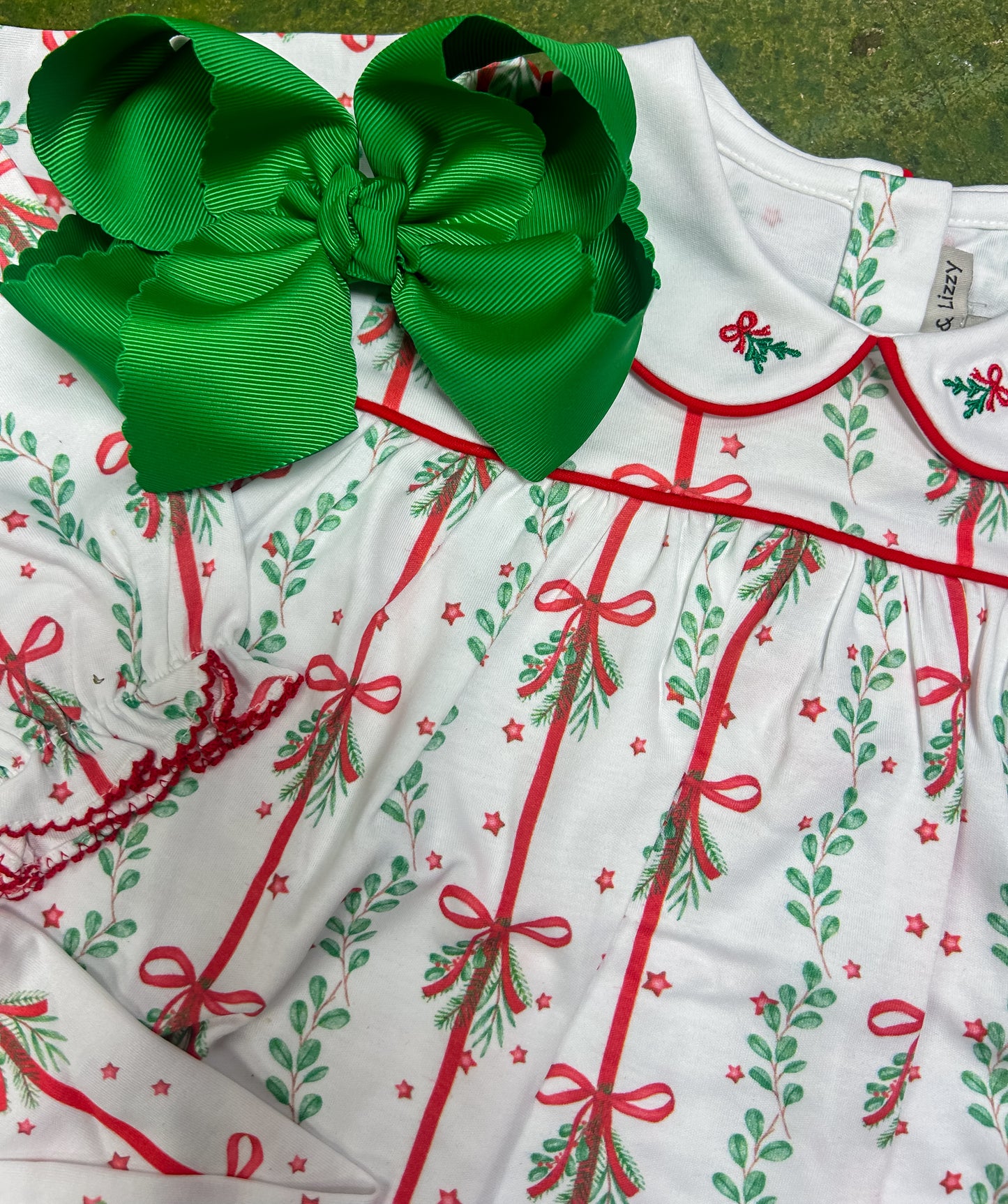 Christmas bows and mistletoes bloomer set